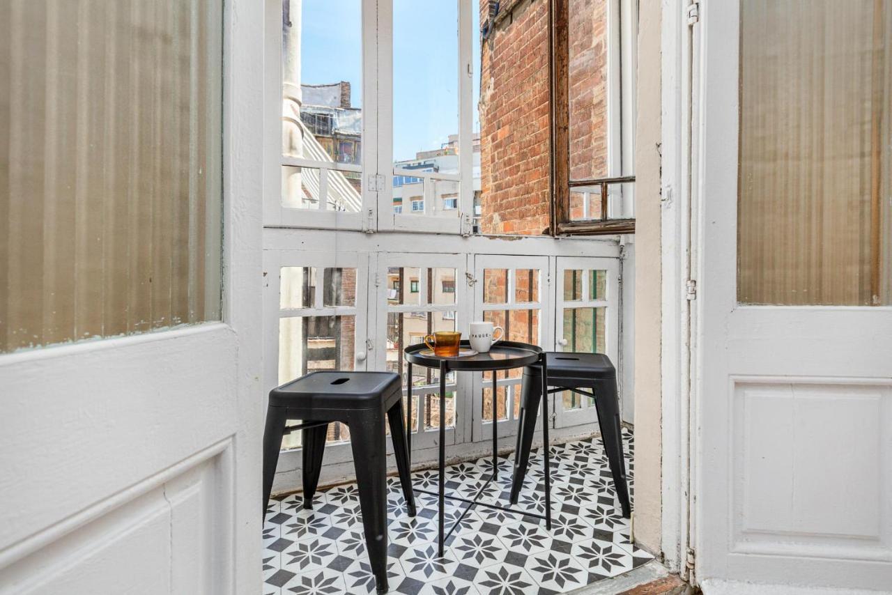 Ferienwohnung Fridays Flats Retro Chic In Poble Sec Barcelona Exterior foto
