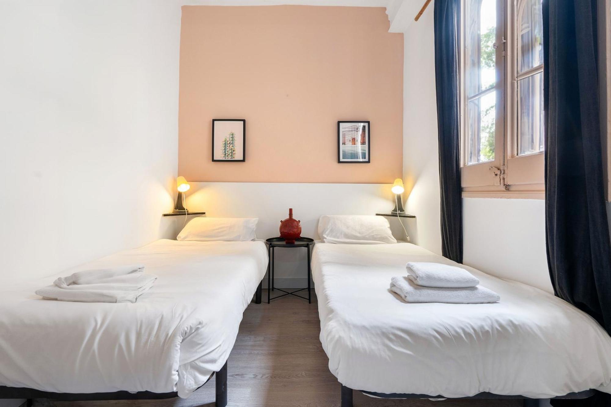 Ferienwohnung Fridays Flats Retro Chic In Poble Sec Barcelona Exterior foto