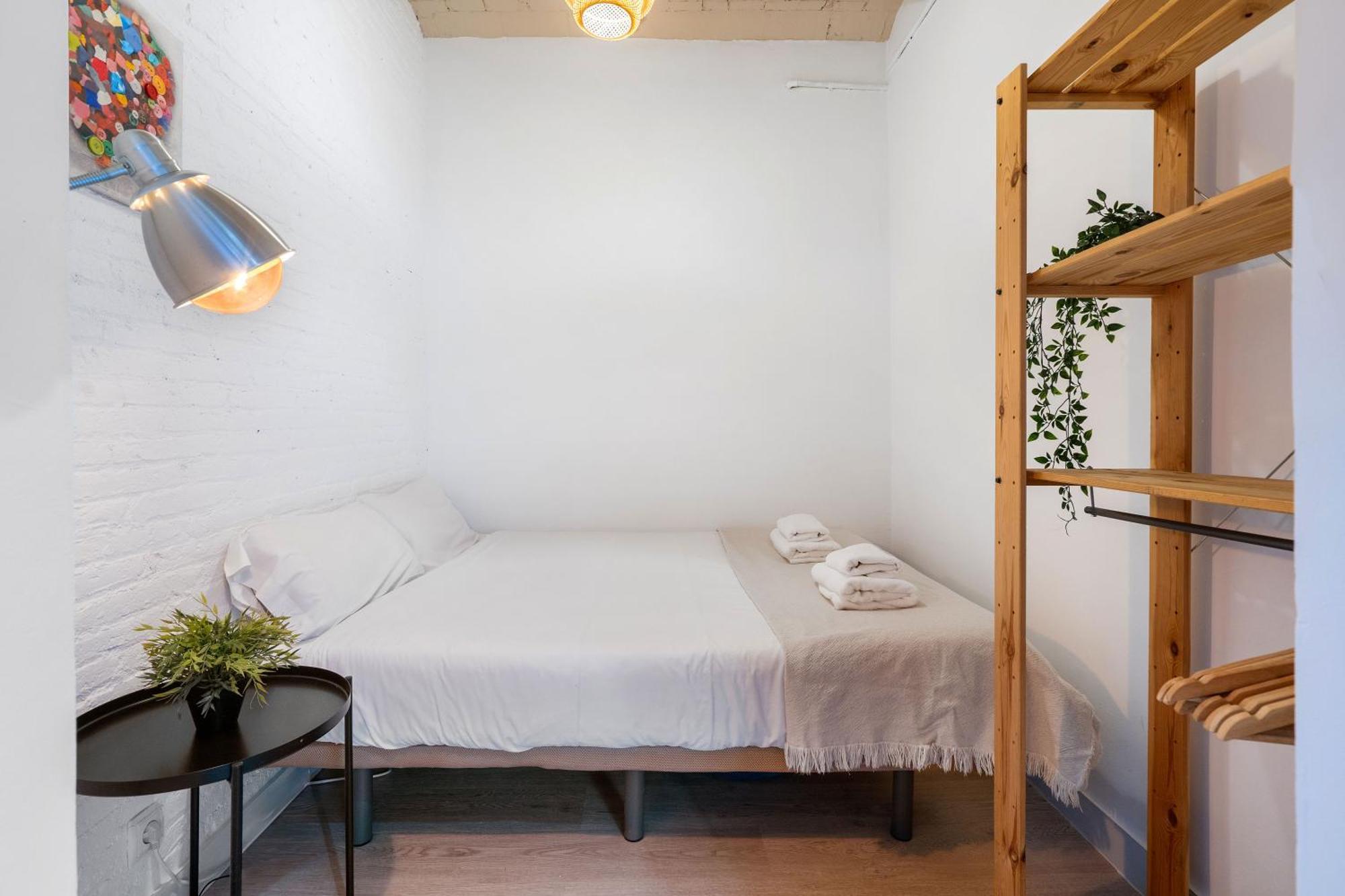 Ferienwohnung Fridays Flats Retro Chic In Poble Sec Barcelona Exterior foto